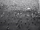 Full scale pitch invasion during a 1924 baseball match | Daily Mail Online