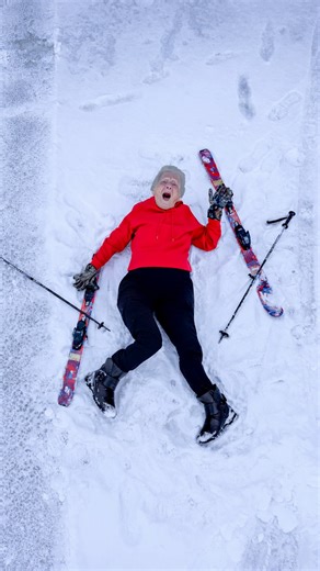INCREDIBLE Snow Art ❄️😱 #art #painting #winter | Ross Smith