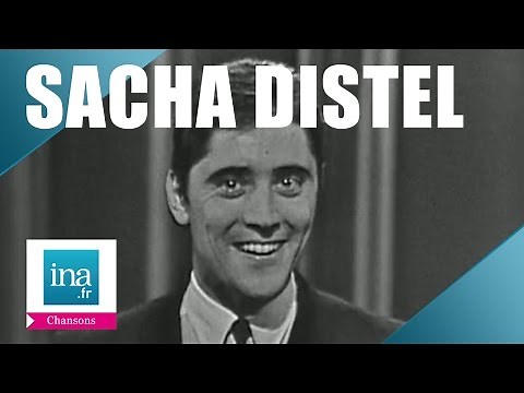 Sacha Distel "Scoubidou" (live officiel) | Archive INA