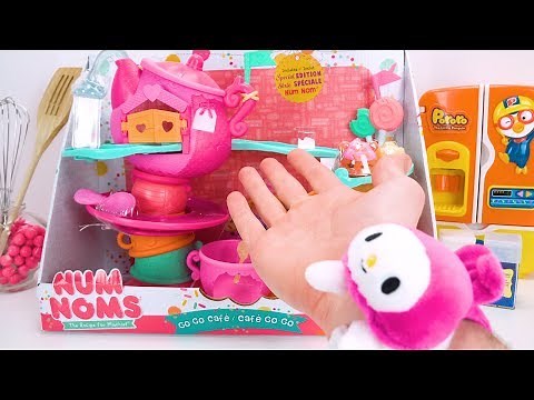 Num Noms play at the Go Go Cafe!