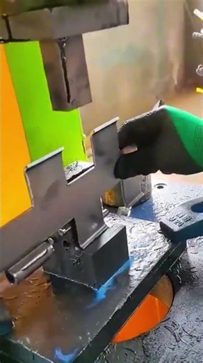 Curling process of steel component edges