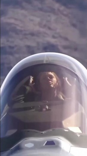 Secrets of the Female Jet Crew Revealed! 🇺🇸 #MilitaryWomen #Shorts #FemaleFighterpilot