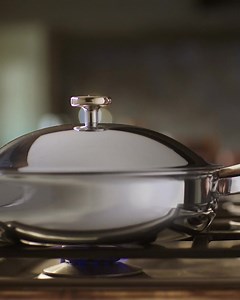 The Always Pan Pro with NoCo™ nonstick is a true cooking performance breakthrough. Here’s why pro chefs rely on it in their professional kitchens: Combines high-heat searing power and the ease of nonstick 﫧Dishwasher safe ✅Free shipping & returns ➕Lifetime warranty | Our Place | Facebook