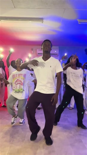 Challenge Médicament : La Danse Bloom en Action!