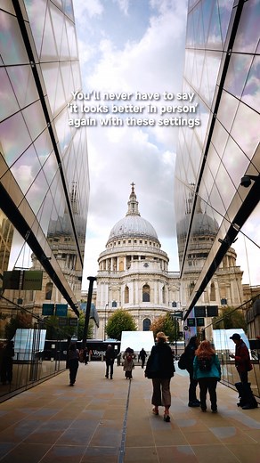 Veux-tu tout sortir de la caméra Leica ? 📸 Dans cette vidéo, il montre quels réglages donnent le look ultime Leica. Parfait pour tous ceux qui veulent monter leurs photos au niveau pro. Quel style Leica préfères-tu utiliser ? 👇 ------- Wil je alles uit de Leica-camera halen? 📸 In deze video laat hij zien welke instellingen de ultieme Leica-look geven. Perfect voor iedereen die zijn foto’s naar pro-niveau wil tillen. Welke Leica-style gebruik jij het liefst? 👇 Commande maintenant/Bestel nu: h