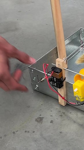 430K views · 1.1K reactions | Automatic Sweeping Tool | Science, Tech and Universe | Facebook