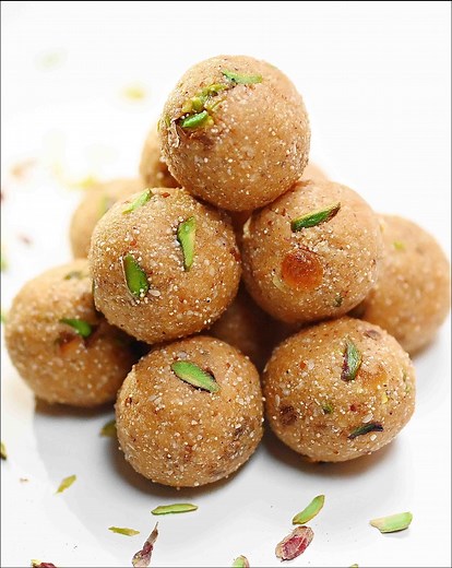 3M views · 27K reactions | No Sugar, No Suji, No Mawa, No Besan, No Atta - With basic ingredients at home, try this special Laddu recipe on this Rakshabandhan. You'll absolutely love it! :) | Papa Mummy Kitchen | Facebook