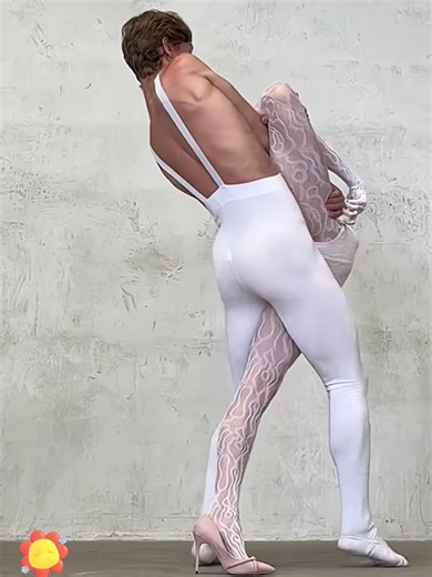 Elegant Ballet Poses for Stunning Photography