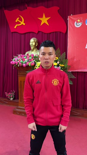 1.9M views · 10K reactions | Review huyền thoại Hồng Sơn , người Việt Nam duy nhất đánh bại cả David Beckham #dokimphuc #hongson #viettelmoney#hanhtrinhchuyendongso | ĐỖ KIM PHÚC | Facebook