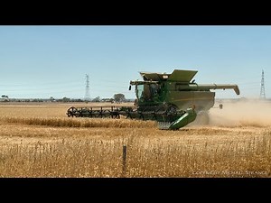 John Deere S680 Combine Harvester In Wheat Field (1/1/2020) - PoathTV