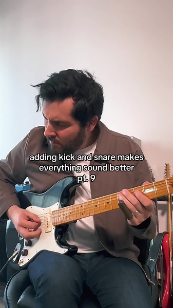 home from tour and back on my guit/kick/snare explorations. this one is pretty fun to play. #fyp #guitar #arielposen #foryou #pizzalick