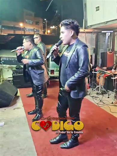 Dímelo - Grupo Código en Vivo desde Potosí