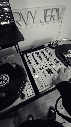 NEW BBOY MUSIC DJ MIXTAPE CHECK MY CHANNEL FOR BBOY MUSIC #bboymusic #bboy #breakbeat #fyp #hiphop