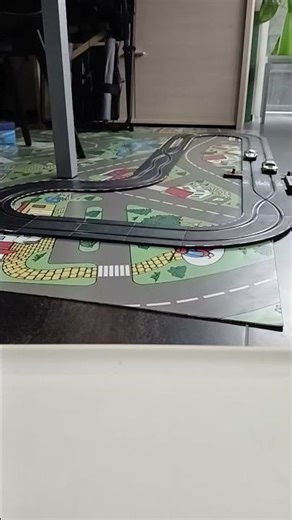 Carrera go crash 019.