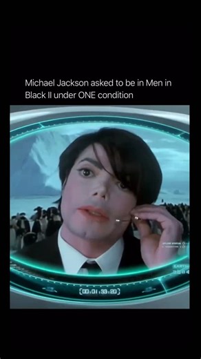 Hood on Instagram: "Damn🤣 In the Men in Black II (2002) 🎬 This sequel reunites Agents J and K for another round of slick sci-fi action, outrageous aliens and the deadpan humor that made the franchise iconic. As they scramble to stop a new intergalactic threat, the film keeps the energy high with clever gadgets, fast-paced chases and the unmistakable chemistry between Will Smith and Tommy Lee Jones. Their dynamic — J’s bold confidence against K’s stoic calm — anchors the story with humor and he