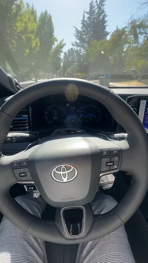 2025 Toyota Camry Traffic Jam Assist Demo #toyota #camry #selfdriving #toyotausa