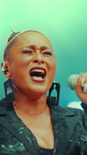 I LOVE singing with these guys