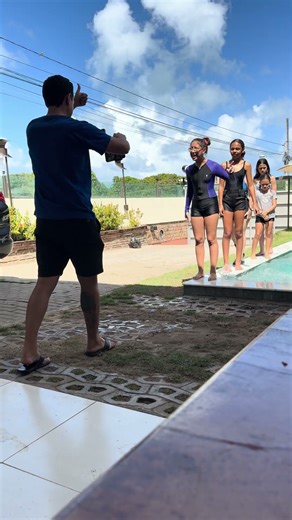 Beijo ou pula na piscina #explorar #arthursouza #vlog