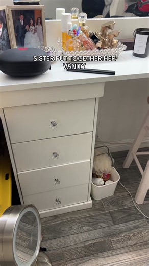 Sister Put Together Her Vanity - Vanity Setup Ideas