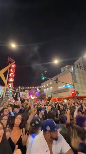27K views · 23K reactions | Vegas knows how to do shut the streets down  @blockpartyvegas @wynnnightlife @diplo | Visit Las Vegas | Facebook