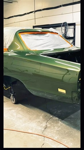 1969 Dodge Coronet — restoration & full paint job 🔥 American muscle reborn. 💪🚗