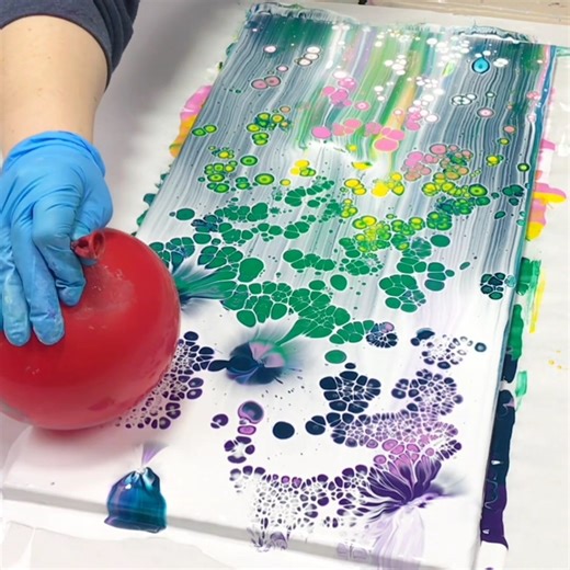 Here's a combo technique with an acrylic pour swipe and balloon smash with spring colors! Hope you guys enjoy it :) | Mixed Media Girl