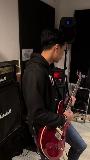 MCR - Helena from @seedsband .. Jamming session tonight ✅ #mcr #helena #jammingstudio #rehearsalstudio #backlinerental #blackpapermusicstudio #blackpaperproduction #fyp #fypシ #fypシ゚viral #fypage #fypdongggggggg #fyppppppppppppppppppppppp