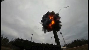 63K views · 583 reactions | VIDEO Momentul lansării rachetei rusești Yars la simularea de război nuclear ordonată de Putin. Rușii au lansat rachete și de pe un submarin atomic--->https://bit.ly/3DzBFei | Digi24 | Facebook