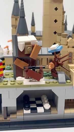 trippinbricks | I completed my LEGO Hogwarts & Grounds with several minibuilds that were missing! This one is a mini Shrieking Shack tutorial! 🛖 I also... | Instagram