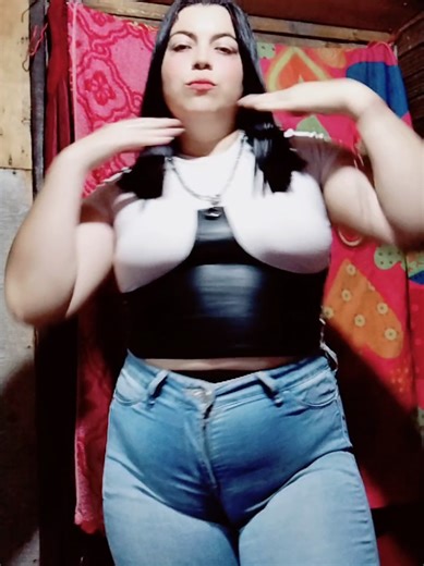 Videos de Barbara 👹🥷🏽⚔️ (@la.suerte._777) con “DORA - Farina & El Alfa”