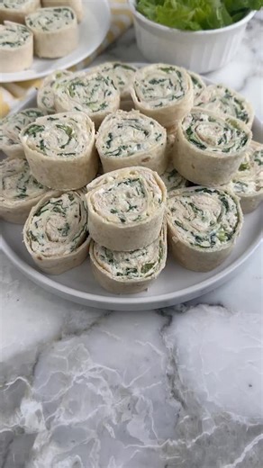 ⭐️ Chicken Caesar Salad Pinwheels ⭐️ Chicken Caesar Salad Pinwheels are a fun finger food great for game days, holidays, parties, or even lunch. Type “RECIPE” and I’ll send you a direct link (check your inbox/message requests) https://www.foodlovinfamily.com/chicken-caesar-pinwheels/ #chickencaesarpinwheels #chickencaesarsalad #caesarsalad #pinwheelrecipe #pinwheels #fingerfood #easyappetizers #gamedayfood #easyappetizers #chickenpinwheels #creamcheesepinwheels #partyfood #bitesized #coldappetiz