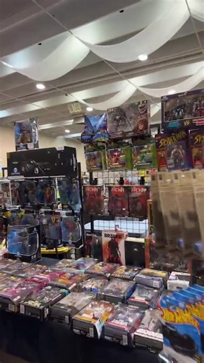 Toy hunter | Epic toy show sneak peak | Instagram