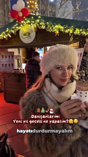 Uzman Diyetisyen Serenay Bender Yaman on Instagram: "Yeni yıl gecesi bir tabak fazla yedin diye iradesiz olmadın.✨ Bir dilim tatlı aldın diye tüm emeklerin çöpe gitmedi.❤️ Çünkü kilo bir gecede alınmaz, metabolizma da bir gecede bozulmaz.✨ Asıl sorun;yemek değil, yemekten sonra gelen suçluluk duygusu.✨ “Bugün bozuyorum” cümlesi aslında en büyük sabotaj.✨ Çünkü beden, yasaklardan değil denge ve devamlılıktan etkilenir.✨ Yeni yıl gecesi; sevdiklerinle sofraya otur, canın ne istiyorsa ye,tadını çık