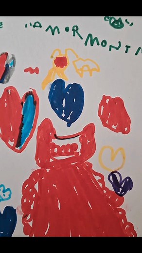 S a l a M i s t a 4 ❤️ Amor Monstro: quando o medo aprende a amar! Era uma vez um monstro… Grande, desajeitado, talvez um pouco assustador, mas com um coração enorme, cheio de vontade de ser amado. Histórias como “Amor Monstro” convidam-nos a olhar para dentro das sombras e descobrir que, muitas vezes, é lá que moram as emoções mais bonitas. Estas narrativas desconstroem o medo. Para as crianças, esse encontro é mágico. Elas aprendem que o medo pode ser abraçado, que a tristeza também pode ter c