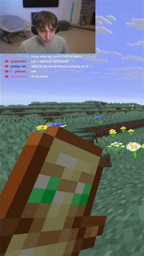 Minecraft Pro Rages: Fiery Duels & Totem Saves! 🔥⚔️ #shorts