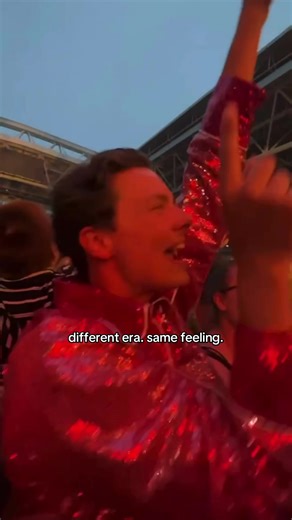 The new era is here and i feel the same as in 2022. These times stress me tf out but I’m total here to enjoy every bit of it!! #harrystyles #kissallthetime #discoocasionally #aperture #harrystylesalbum