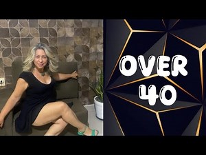 Natural Older Women Over 40 | Timeless Fashion & Beauty | Age is Just a Number |302