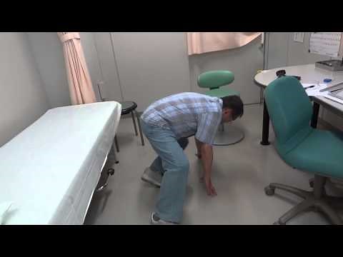 両人工膝関節手術後の床からの起立と、階段昇降 (Rising from the floor after bilateral total knee replacement)