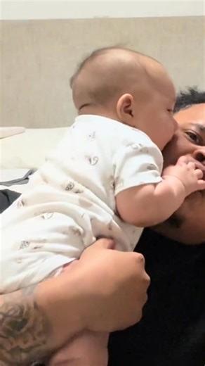 Yeah he don’t play at ALL 😭😭😭 🌷 | LaroBenz