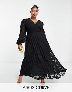 ASOS DESIGN Curve burnout button through shirred waist pleated midi dress in black | ASOS