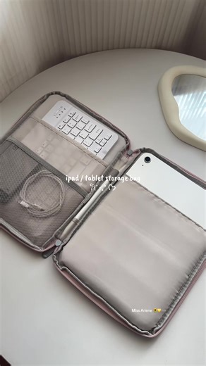Organize Your iPad Accessories with This Tablet Bag