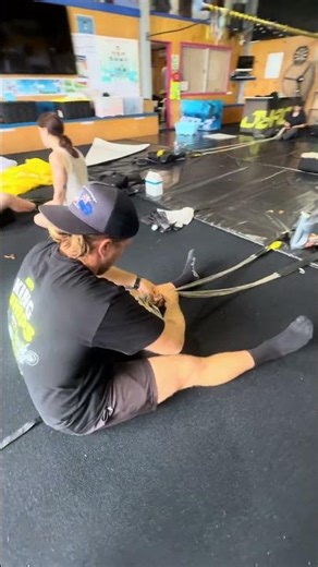 DAY 3 LEARNING HOW TO SKYDIVE