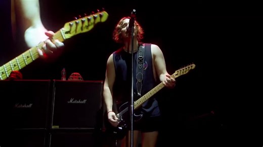 Ella Usó Mi Cabeza Como Un Revólver – Edit