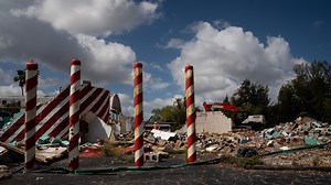 The iconic Shell Factory in North Fort Myers getting demolished