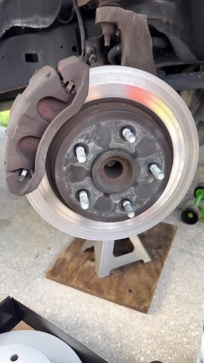530K views · 36K reactions | You’ve seen plenty of brake job videos from me so here are some tips for going the EXTRA mile to make the brake job absolutely perfect! Do you guys do anything else that I didn’t cover??? If so comment below! #ChrisFix #PermatexPartner #DIY | ChrisFix | Facebook