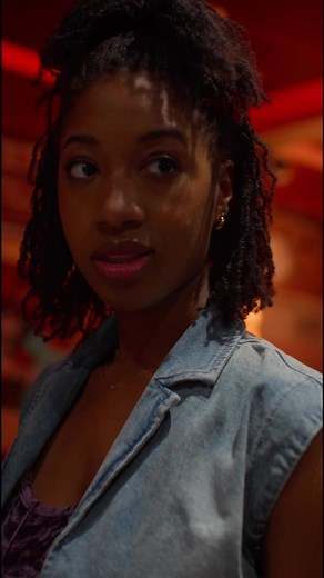 WHO got her smilin’ like that?! 😏 Eli? Lottie? …or 👀 someone NEW? Find out TONIGHT — Episode 4 drops at 6PM EST #CompHetTheSeries #WatchCompHet #QueerArt #VerticalSeries #BlackTalent