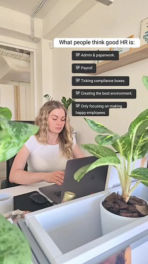 Vicky | Your HR Friend on TikTok