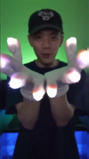 Beginner Gloving Tutorial! How to finger roll #gloving #lightshow