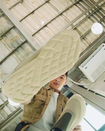 Long walks, quick flights, and coffee runs — the Morphaxis Moc do it all. Available online at www.merrell.com.ph and Merrell concept stores. #MerrellPH #GetawayToAdventure #LetsGetaway | Merrell