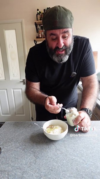 Cum sa faci salata orientala cu ton. O reteta de salata orientala sau salata de cartofi nu tocmai traditionala dar cu siguranta foarte buna. #salataorientala #salatadecartofi #salata #salatacuton #mancaretraditionala #retetedevara #barbosu #retetelebarbosului #fypシ